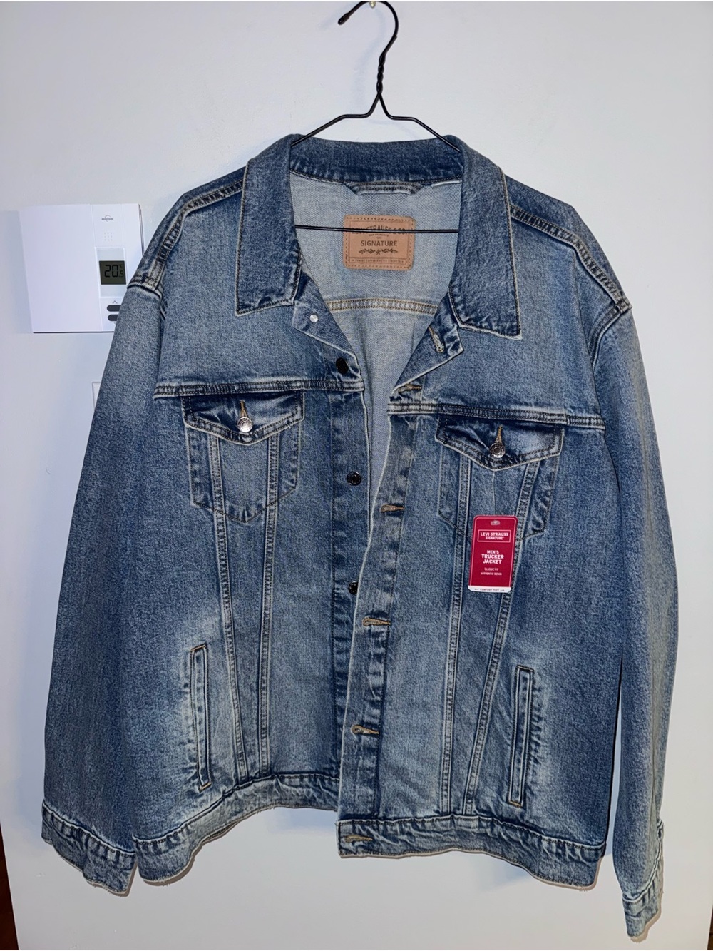 Men’s Signature Levis Strauss Light Blue Washed Denim Jacket